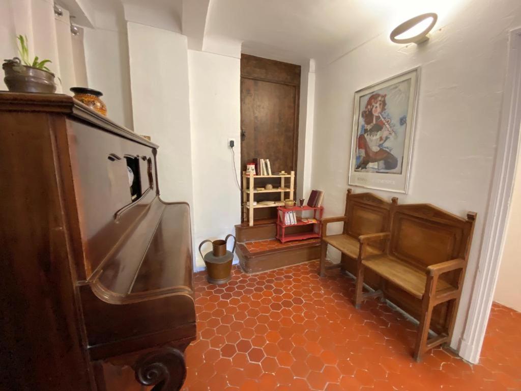 Mas Bella Vida - Chambres D'Hotes Puget Theniers Bagian luar foto